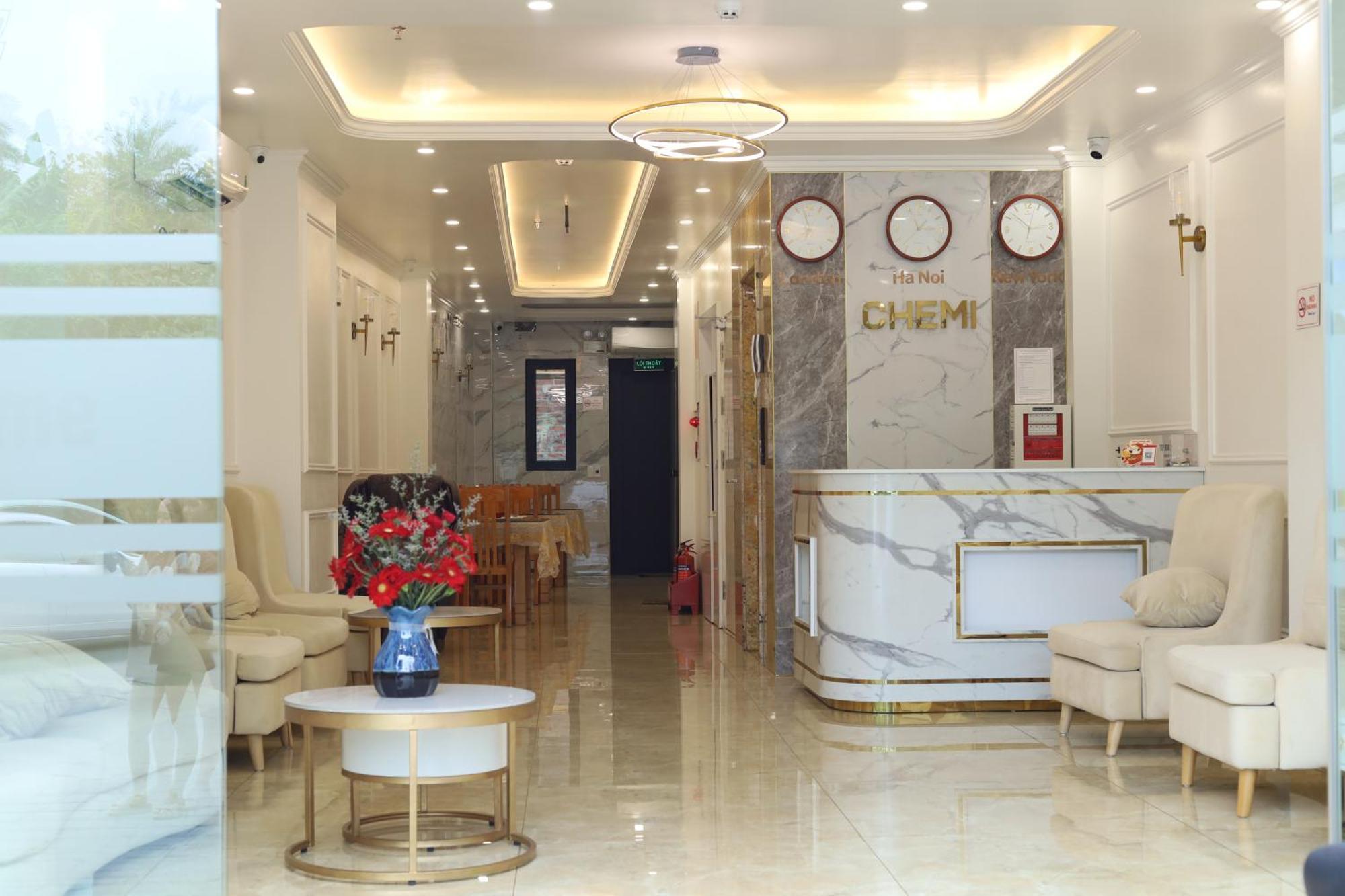 Chemi Noi Bai Airport Hotel & Travel Hanoi Exteriör bild